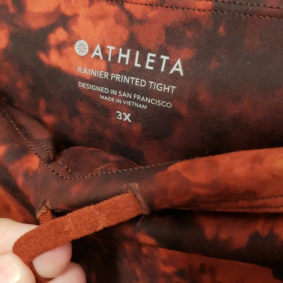 Athleta Winter Rainier Tights Red Floral Leggings Womens Plus Size 3X - Picture 5 of 17